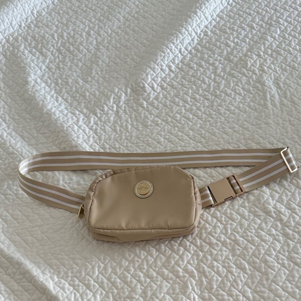 Lilly Pulitzer Gold Crossbody Bag